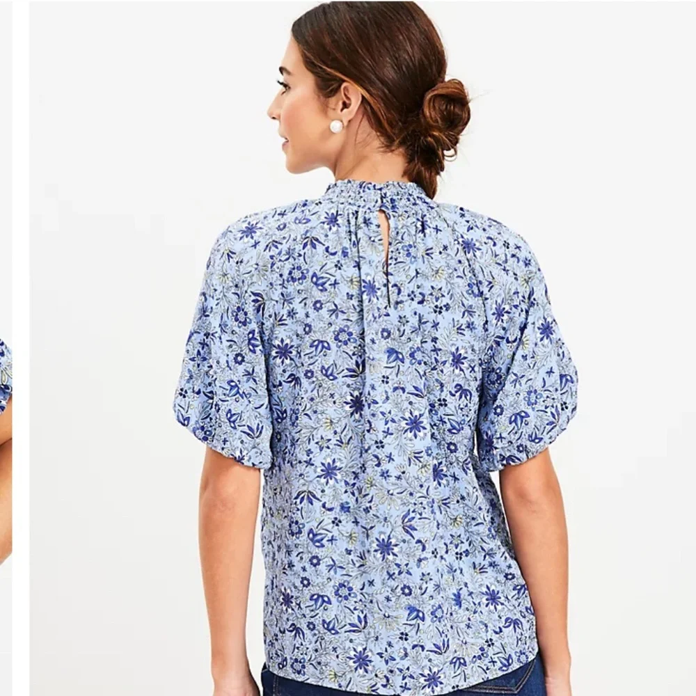 NWT Loft Floral Plaid Bubble Sleeve Blouse - Picture 3 of 5